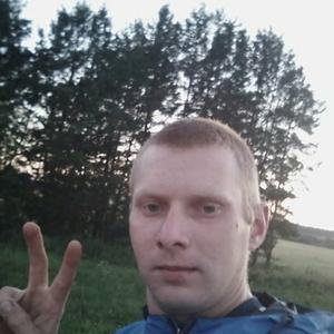 Парни в Ижевске: Сергей, 28 - ищет девушку из Ижевска