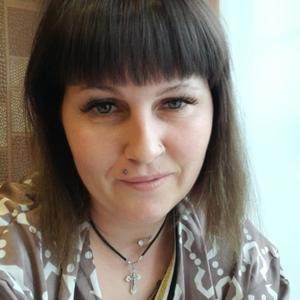 Девушки в Новокузнецке: Аня, 30 - ищет парня из Новокузнецка