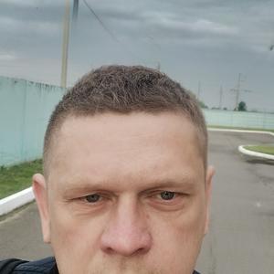 Виталий, 40 лет, Солигорск
