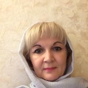Девушки в Татарстане: Рушана, 56 - ищет парня из Татарстана