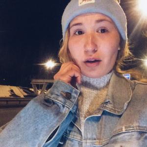 Девушки в Нижний Новгороде: Алина, 29 - ищет парня из Нижний Новгорода