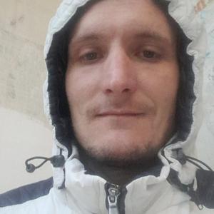 Вячеслав, 32 года, Южно-Сахалинск