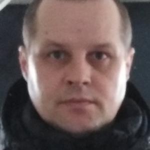 Сергей, 38 лет, Псков