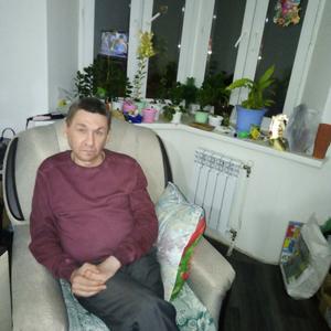 Парни в Новочебоксарске: Александр, 56 - ищет девушку из Новочебоксарска
