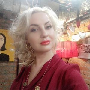 Девушки в Владивостоке: Маша, 38 - ищет парня из Владивостока