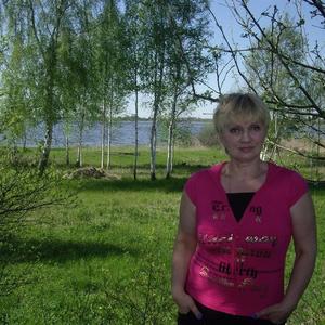 Девушки в Невеле: Ольга, 63 - ищет парня из Невеля