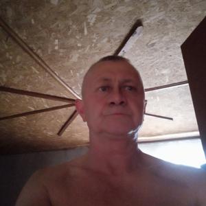 Парни в Магнитогорске: Vladimir, 61 - ищет девушку из Магнитогорска
