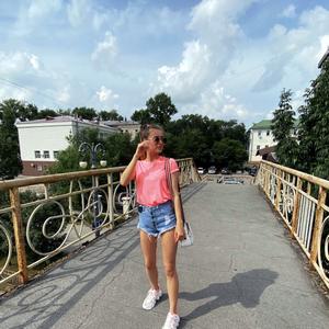 Девушки в Владивостоке: Алина, 24 - ищет парня из Владивостока