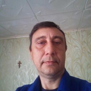 Юрий, 48 лет, Курган