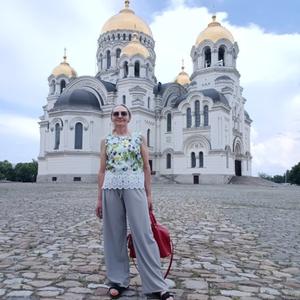 Девушки в Семикаракорске: Татьяна Корниенко, 57 - ищет парня из Семикаракорска