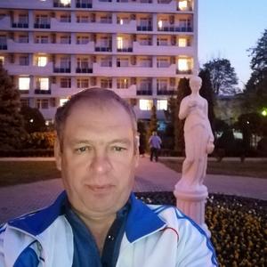 Парни в Якутске: Сергей, 62 - ищет девушку из Якутска