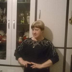 Девушки в Ессентуках: Надежда, 64 - ищет парня из Ессентуков