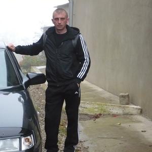Парни в Кисловодске: Николай Рогачёв, 46 - ищет девушку из Кисловодска