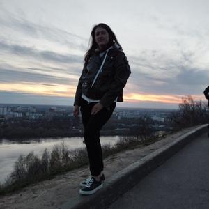 Девушки в Нижний Новгороде: Марина, 32 - ищет парня из Нижний Новгорода