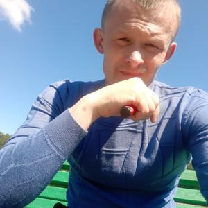 Парни в Томске: Сергей, 38 - ищет девушку из Томска