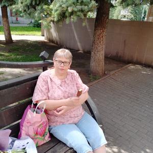 Девушки в Новосибирске: Евгения, 57 - ищет парня из Новосибирска