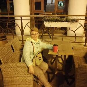 Девушки в Волгограде: Ирина, 53 - ищет парня из Волгограда