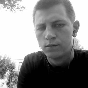 Парни в Ошмяны: Максим Михневич, 29 - ищет девушку из Ошмяны