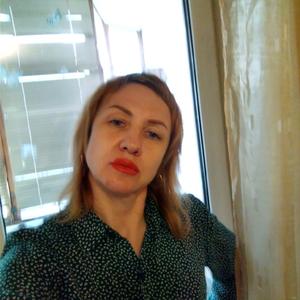 Девушки в Тольятти: Нина, 49 - ищет парня из Тольятти