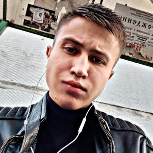 Макс, 25 лет, Красноярск