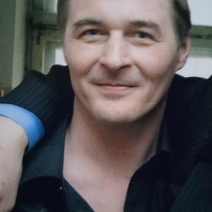 Парни в Череповце: Андрей Кожарин, 59 - ищет девушку из Череповца