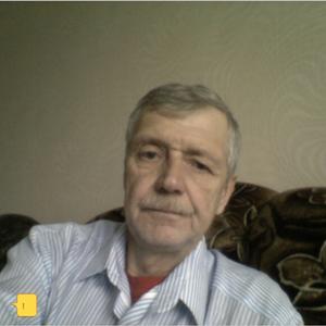 Михаил, 68 лет, Новосибирск