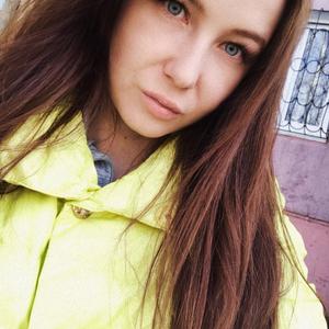 Девушки в Усолье-Сибирское: Екатерина Коновалова, 30 - ищет парня из Усолье-Сибирское