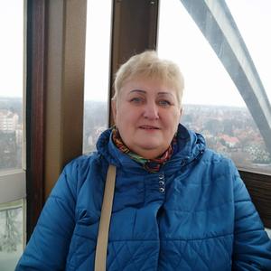 Девушки в Омске: Валетина, 66 - ищет парня из Омска