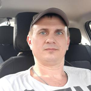 Парни в Батайске: Сергей, 44 - ищет девушку из Батайска