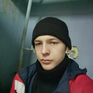 Парни в Нижневартовске: Александр, 23 - ищет девушку из Нижневартовска