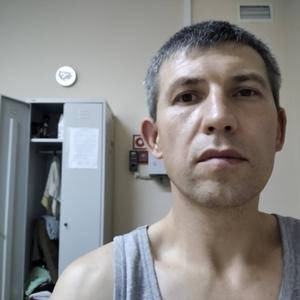 Руслан, 45 лет, Казань