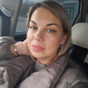 Девушки в Волгограде: Елена Своя, 45 - ищет парня из Волгограда