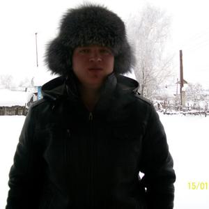 Парни в Томске: Артем, 33 - ищет девушку из Томска