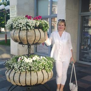 Девушки в Бобруйске: Ксения, 40 - ищет парня из Бобруйска