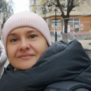 Девушки в Калининграде: Ольга, 49 - ищет парня из Калининграда