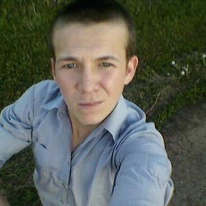 Парни в Благовещенске (Башкортостан): Руслан, 27 - ищет девушку из Благовещенска (Башкортостан)