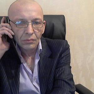 Александр, 53 года, Томск