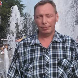 Парни в Ессентуках: Ессентукиviktor, 54 - ищет девушку из Ессентуков