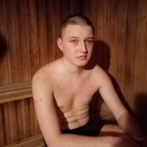 Парни в Рефтинский: Антон, 25 - ищет девушку из Рефтинский