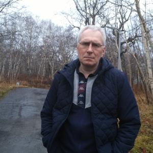 Парни в Петропавловске-Камчатском: Павел, 59 - ищет девушку из Петропавловска-Камчатского