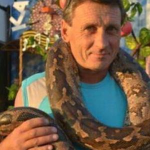 Парни в Нижнекамске: Раис, 55 - ищет девушку из Нижнекамска