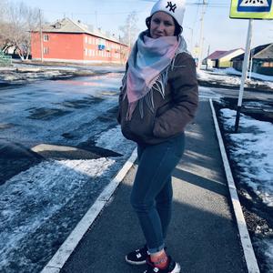 Девушки в Краснобродский: Ксения, 19 - ищет парня из Краснобродский