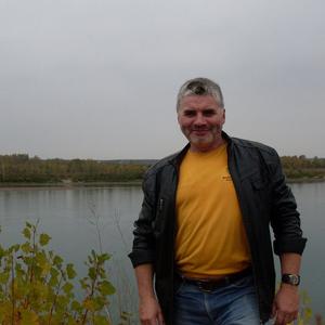 Парни в Бийске: Сергей , 62 - ищет девушку из Бийска