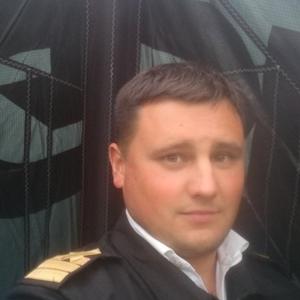Роман, 37 лет, Владивосток