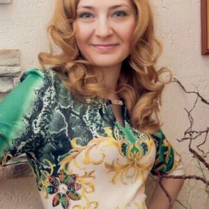 Девушки в Новосибирске: Марина, 39 - ищет парня из Новосибирска