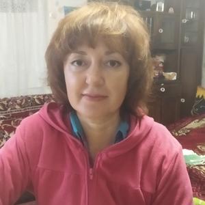 Девушки в Петрозаводске: Лариса, 55 - ищет парня из Петрозаводска