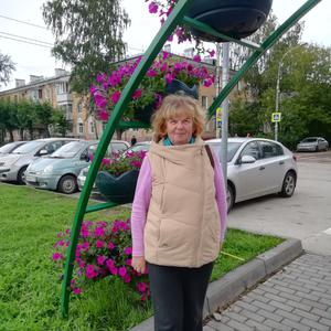 Девушки в Перми: Елена Гуляева, 65 - ищет парня из Перми