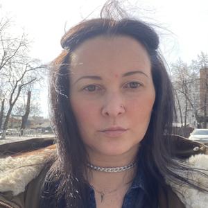 Девушки в Новосибирске: Марина, 38 - ищет парня из Новосибирска