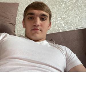 Парни в Лянтор: Вадим, 23 - ищет девушку из Лянтор