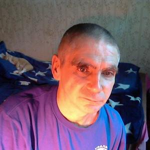 Парни в Екатеринбурге: Николай, 68 - ищет девушку из Екатеринбурга